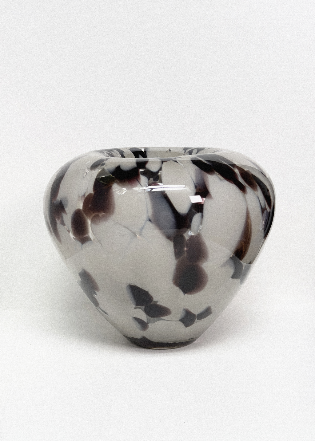 Jarrón negro vidrio soplado